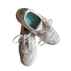 Skechers‎ Relaxed Fit Memory Foam Sneakers Comfort White Lightweight Shoes 7.5